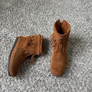 Minnetonka Ankle Boots 5.5 Brown Leather Moccasin Fringe Braided Hi Top Boho